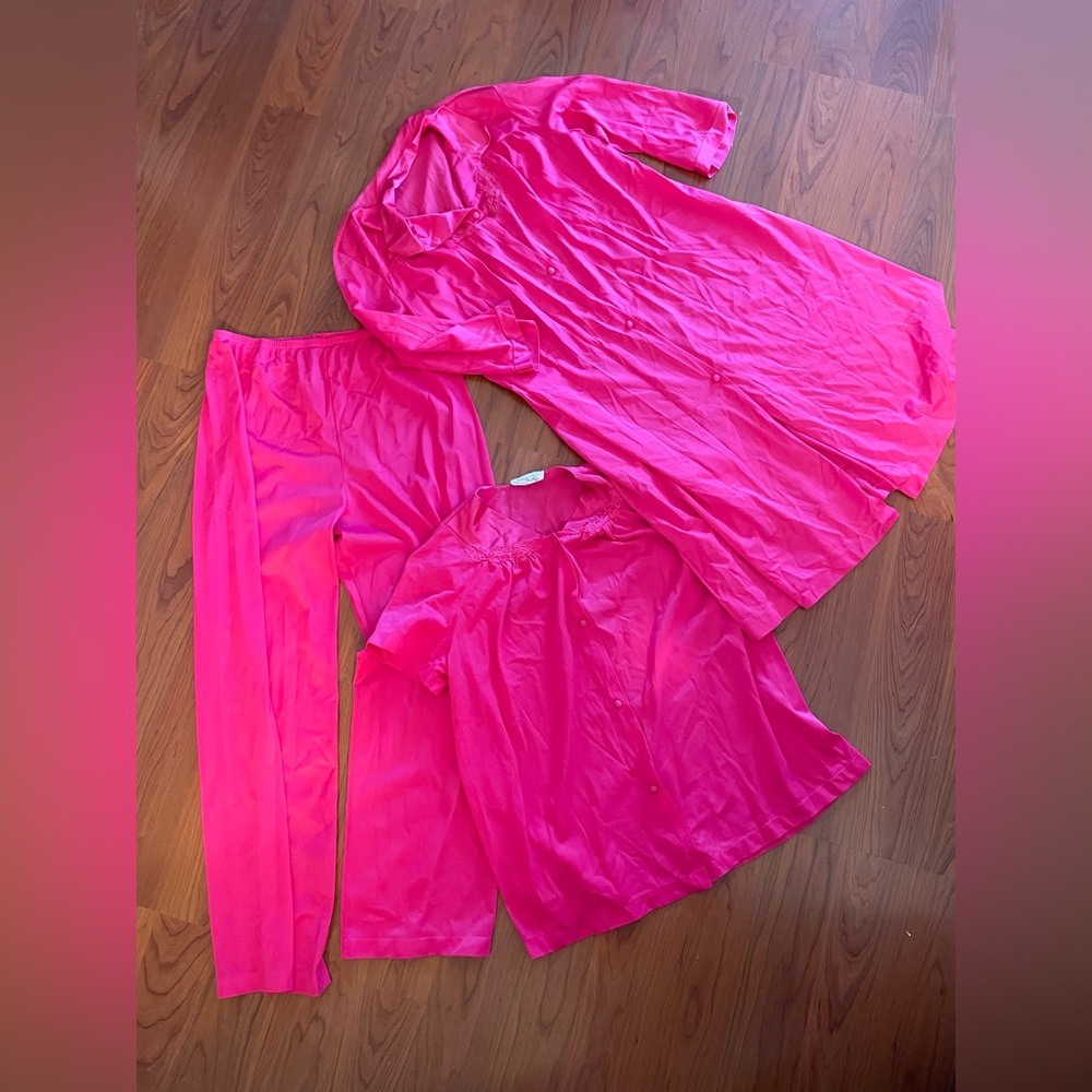 VTG Vanity Fair 3 Piece PJ & Robe Set Pajamas Pants Shirt Robe Deep Pink sz M
